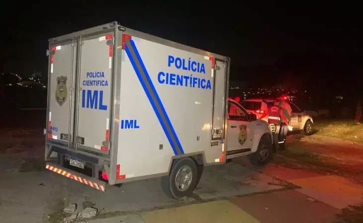 Jovem é morto por bala perdida enquanto jogava futevôlei