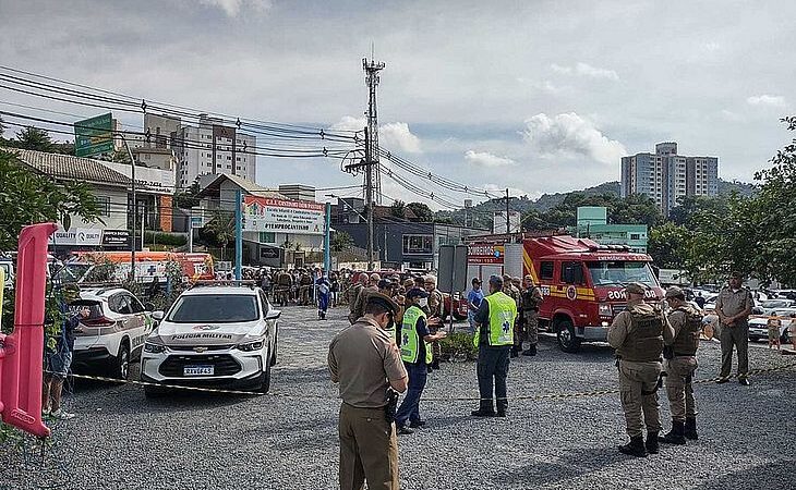 Acusado de ataque a creche que deixou 4 crianças mortas em Blumenau é condenado a 220 anos