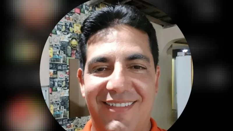 Sargento da PM morre em ambulância após colisão entre dois carros em Lagoa da Canoa