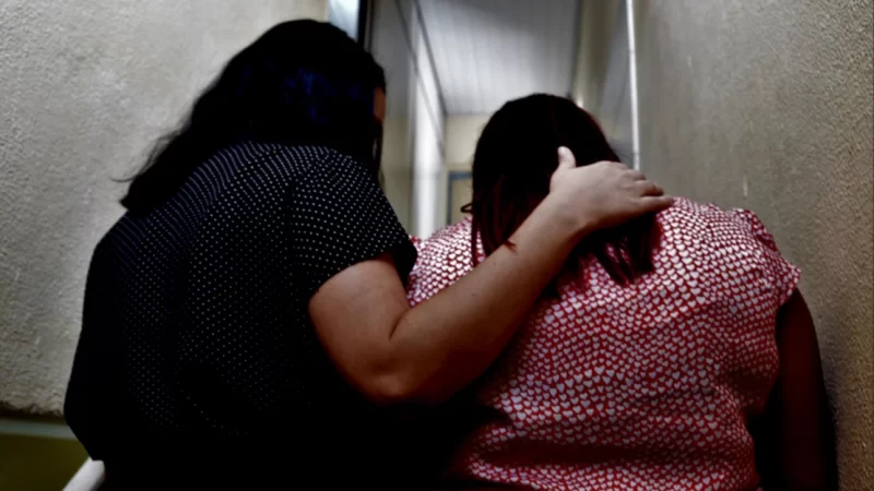 Mais de 65% dos casos de violência contra a mulher em Alagoas ocorreram nas residências das vítimas, aponta pesquisa