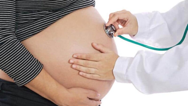 Após perder bebê, mulher denuncia negligência médica em hospital de Maceió