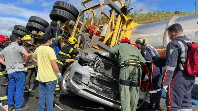 PC instaura inquérito para apurar causa de acidente que vitimou médica e estudante de medicina