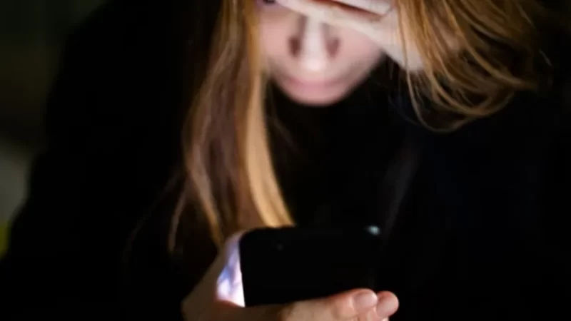 24% dos brasileiros caíram em golpes virtuais em 1 ano, diz pesquisa