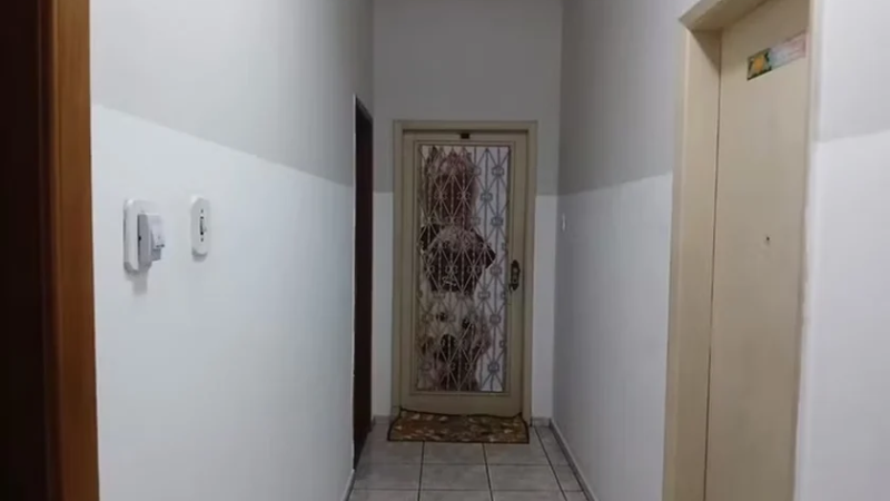 Cadáver de idosa ficou trancado em quarto de apartamento por mais de seis meses