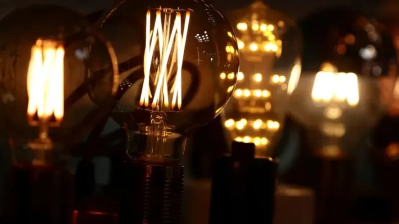 Bandeira vermelha em setembro: confira dicas para economizar energia