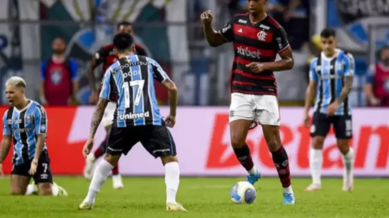 Flamengo diz que Carlinhos foi vítima de injúria racial na Arena do Grêmio
