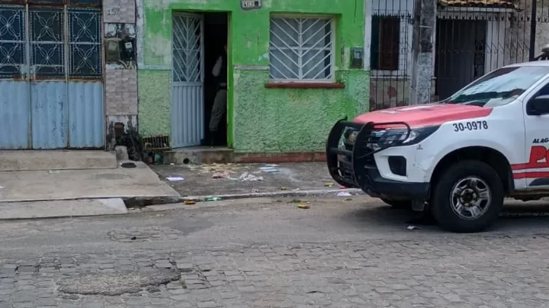 Idosa de 77anos é assassinada a tijoladas em casa