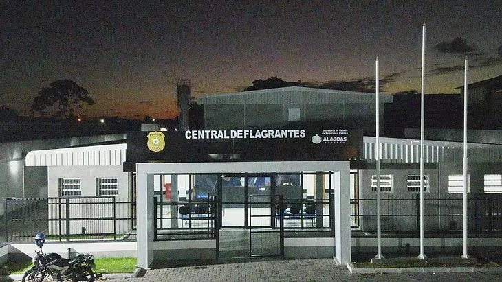 Violência doméstica: Mulher morde nariz de companheira para escapar de agressão