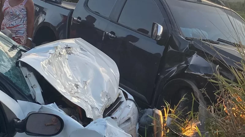 Colisão entre veículos deixa 5 feridos em São Luís do Quitunde