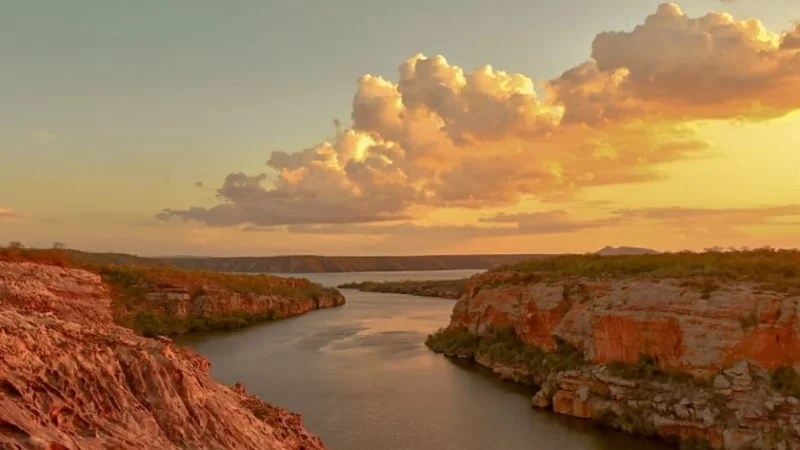 Olho d’Água do Casado: O Rio São Francisco para ecoturismo ou para relaxar