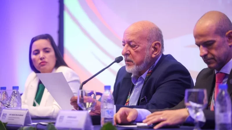 Lyra manifesta apoio à posição da CNI pela redução da taxa de juros no país