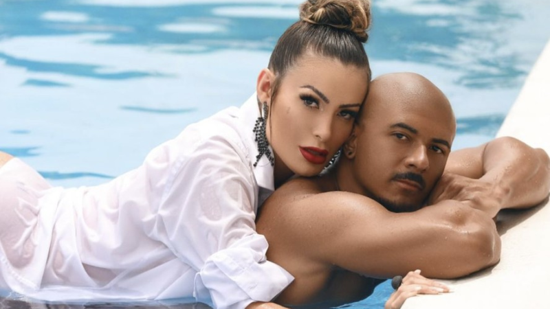 Andressa Urach revela frequência sexual com o namorado “A porta dos fundos não segura mais nada”