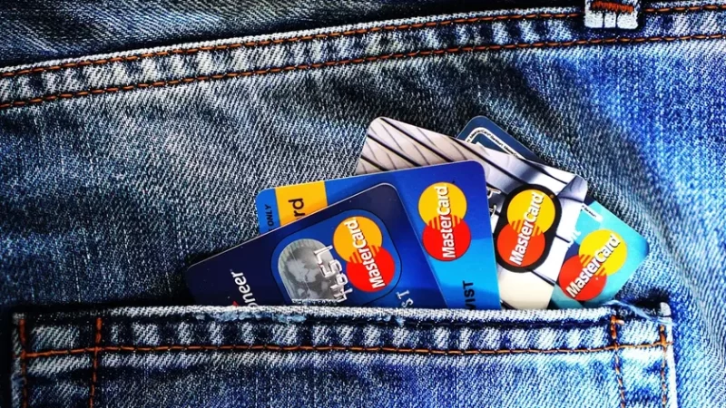 Endividamento das famílias recua pelo segundo mês consecutivo