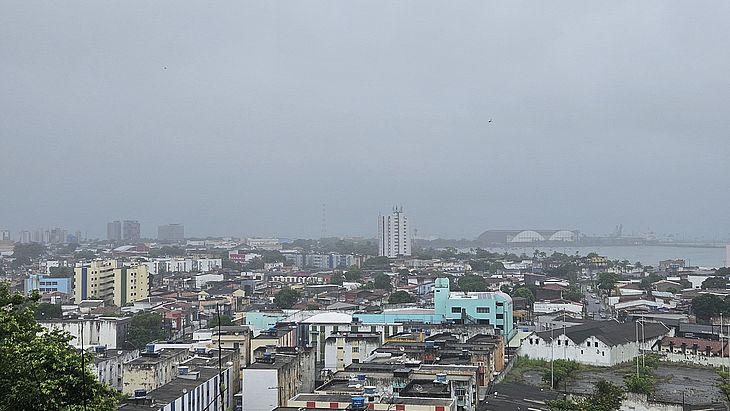 Chuva inesperada: como fica a previsão do tempo para Alagoas nesta segunda-feira?