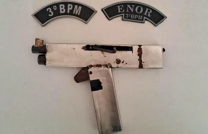 Adolescente é apreendido com arma artesanal pela PM em Arapiraca