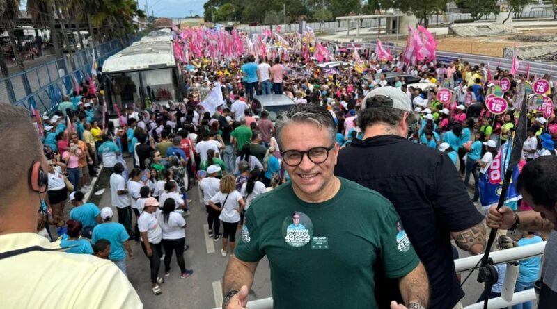 Candidato a vereador participa de maratona de caminhada e caravana na parte alta de Maceió