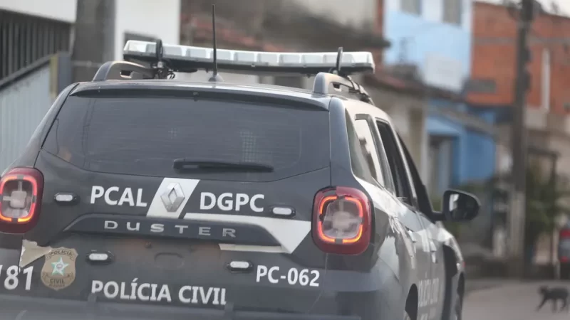 Bando invade residência no Benedito Bentes, em Maceió, e executa morador com 12 tiros