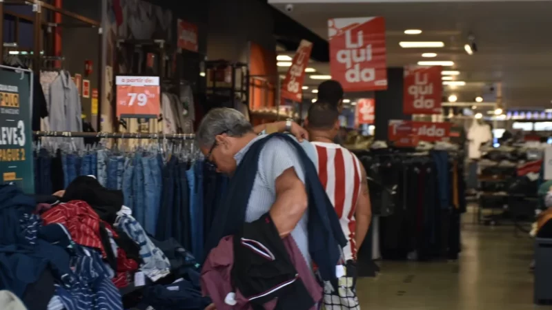 Instituto Fecomércio aponta que 72,2% das famílias alagoanas estão endividadas