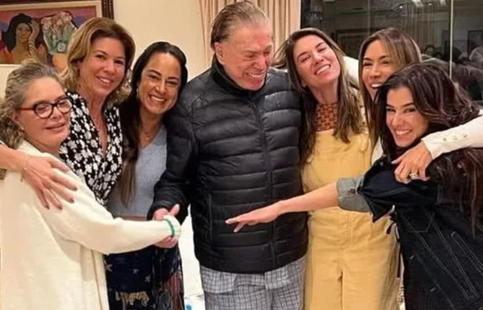 “Brava demais”, revela Silvia Abravanel sobre uma das seis irmãs