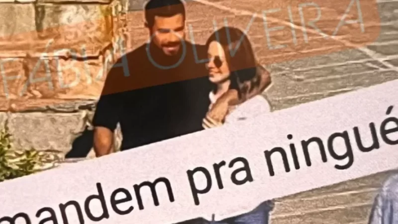 Foto: Sandy é flagrada com namorado médico pela primeira vez