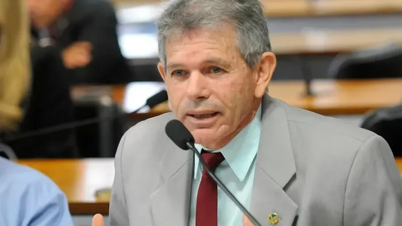 Wilmar Lacerda, vice do PT no DF, é preso por violência sexual contra adolescentes