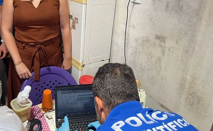 Polícia apreende adolescente suspeito de ameaçar alunos e funcionários de colégio em AL