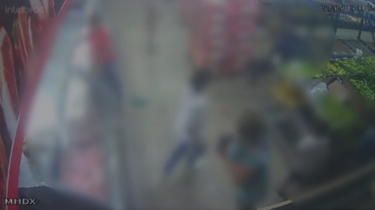 Cliente reclama da carne e é esfaqueado por açougueiro em mercado