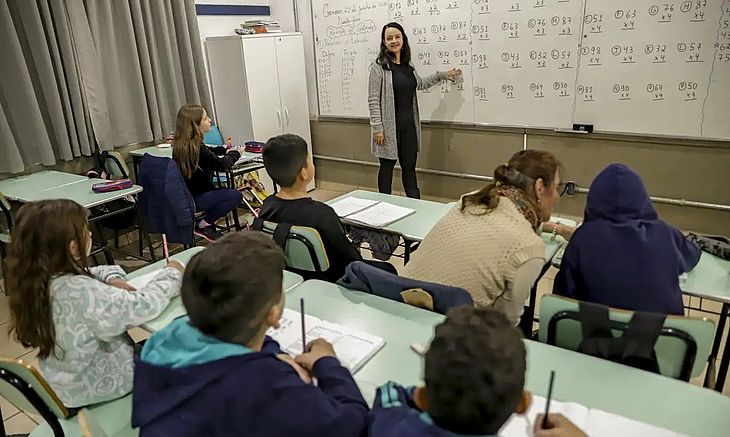 Pé-de-Meia: pagamento a estudantes começa nesta segunda-feira (28)