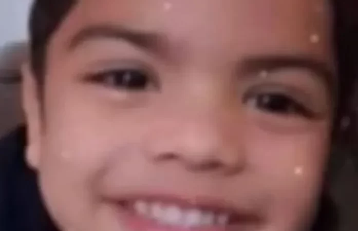 Menino de 3 anos, filho de alagoano que esfaqueou criança e esposa, morre em hospital