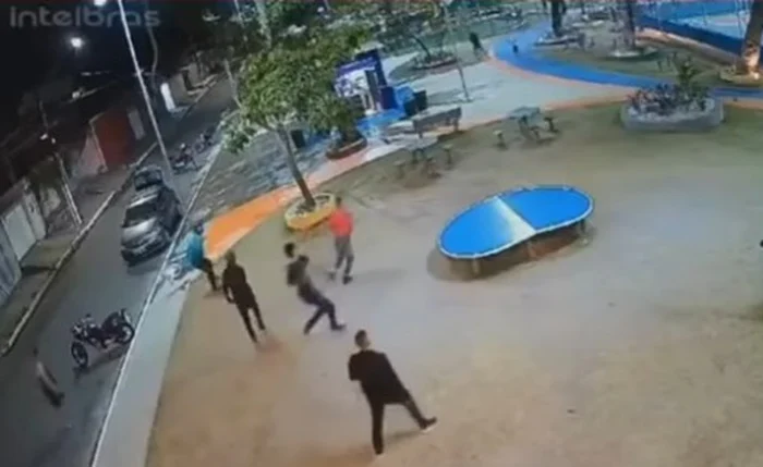 Confronto entre torcedores em Maceió deixa duas pessoas feridas