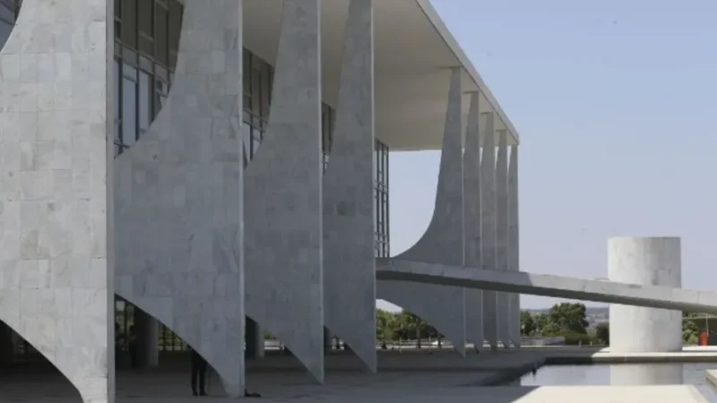 6×1: Governo monitora debate sobre mudança em escala de trabalho