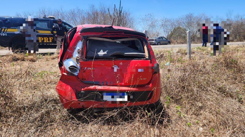 Caminhão desgovernado provoca engavetamento na rodovia BR-316