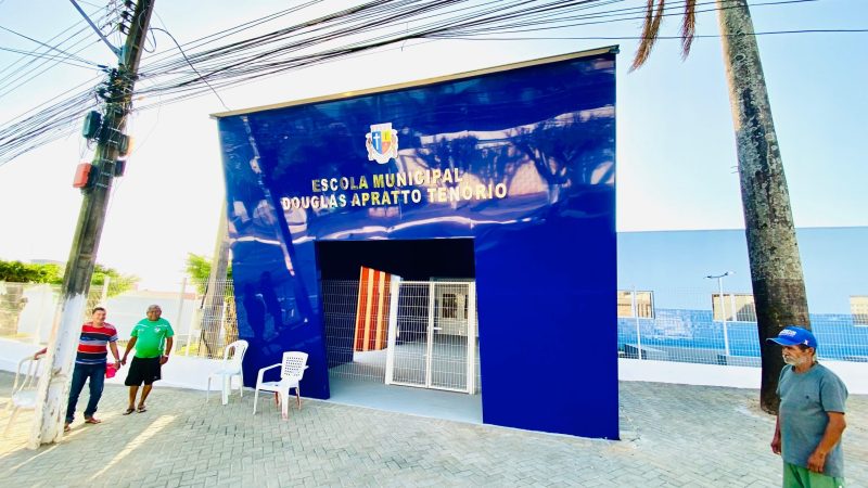 Nova Escola Municipal Douglas Apratto será inaugurada na quinta (14)