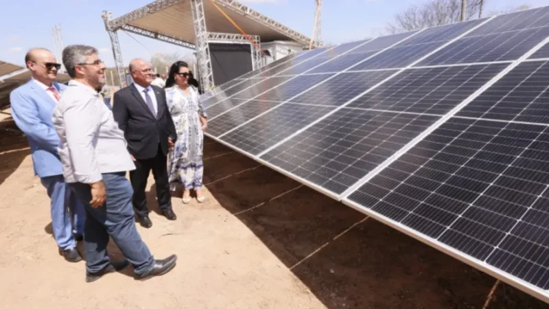TJAL inaugura usina com seis mil placas fotovoltaicas em Delmiro Gouveia