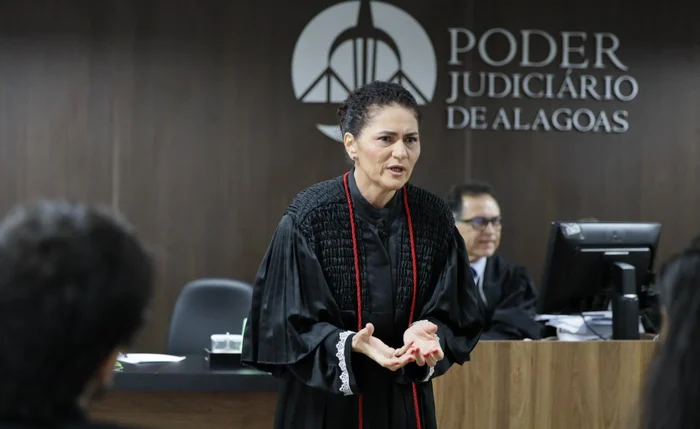 Promotora afirma que vítima foi torturada por irmãos antes de ser morta