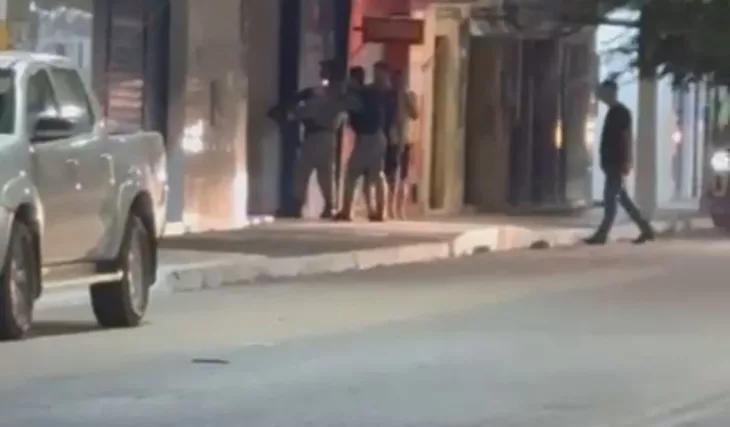 Criminosos arrombam e furtam cofre de Casa Lotérica em AL