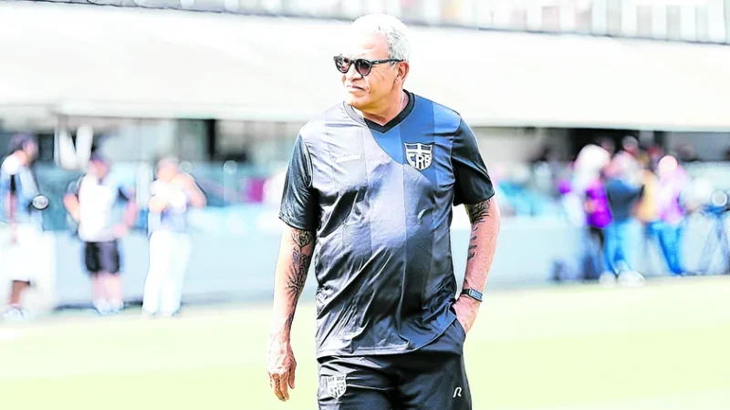 Técnico do CRB destaca elenco por saber lidar com a pressão