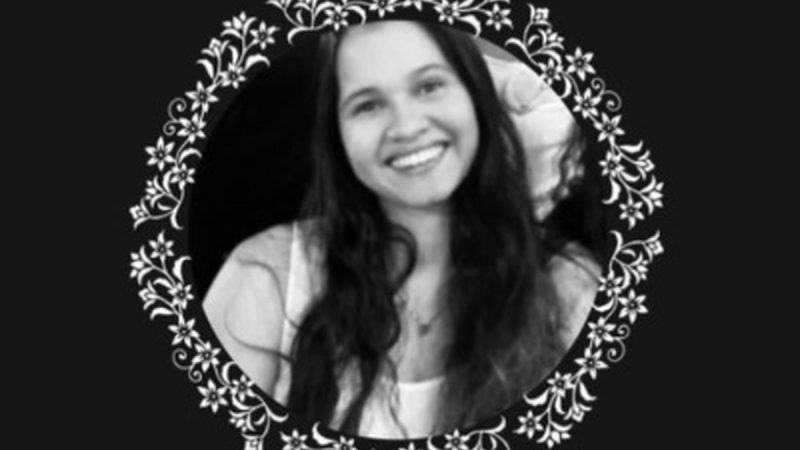 Fisioterapeuta morre após colisão frontal entre carro e caminhão; filhos sobreviveram