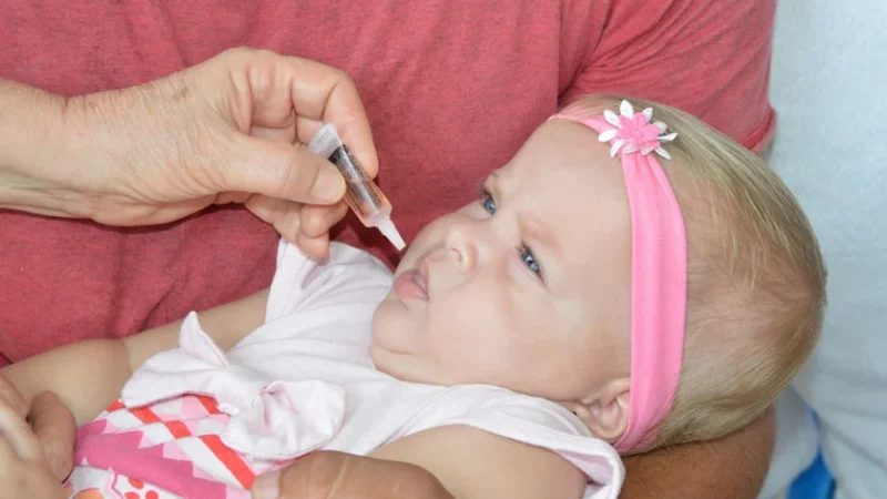 Novo esquema vacinal contra a poliomielite começa a vigorar na segunda-feira (4)