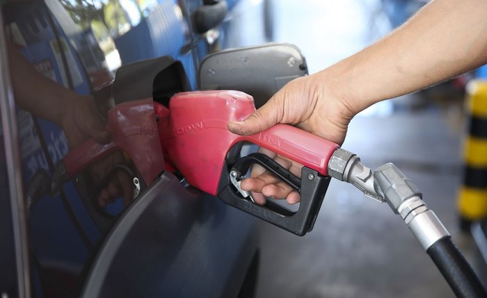 Pesquisa mostra que em AL é mais vantagem abastecer com gasolina que etanol