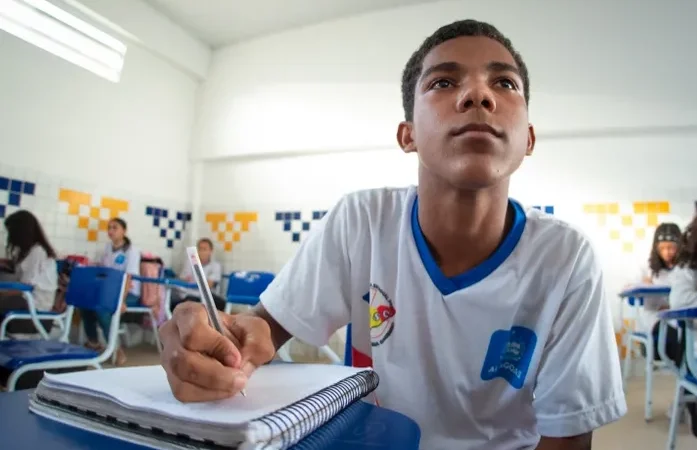 Alagoas é o segundo estado do país com maior avanço no Saeb