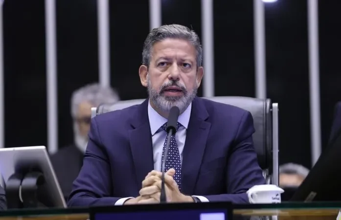 Arthur Lira: Explosão de carro perto da Câmara deve ser apurada com urgência