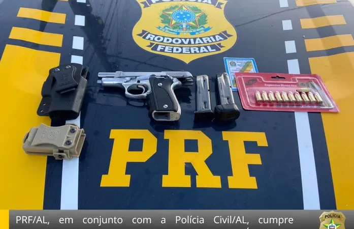 Armas e munições são apreendidas com homem que se passava por agente da PRF em Palmeira dos Índios