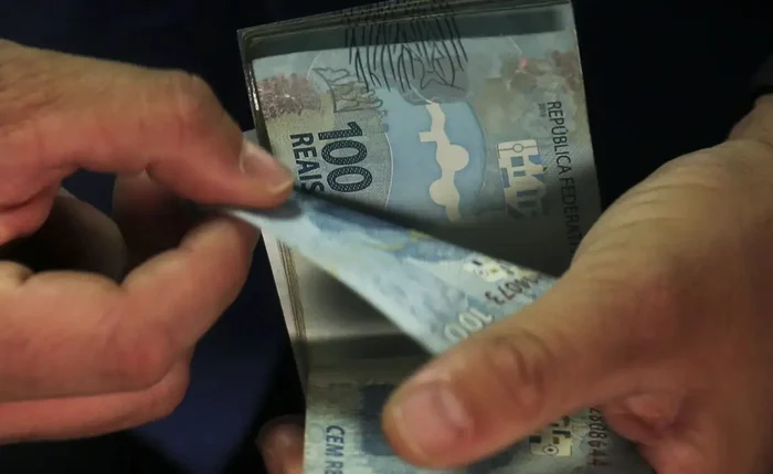 Governo de Alagoas muda data de pagamento do 13º dos servidores; veja