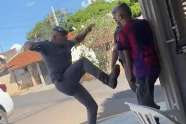 51% dos brasileiros temem mais a polícia do que confiam nela, revela Datafolha