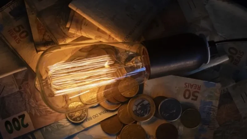 Aneel aciona bandeira verde em janeiro; energia começa barata em 2025