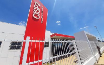 Mulher é presa acusada de baixar app de banco e se apropriar de aposentadorias em Palmeira dos Índios