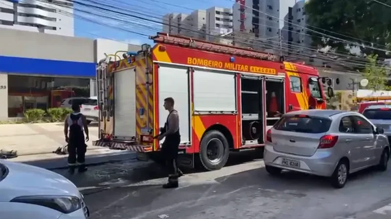 Incêndio atinge clínica na Ponta Verde e assusta funcionários
