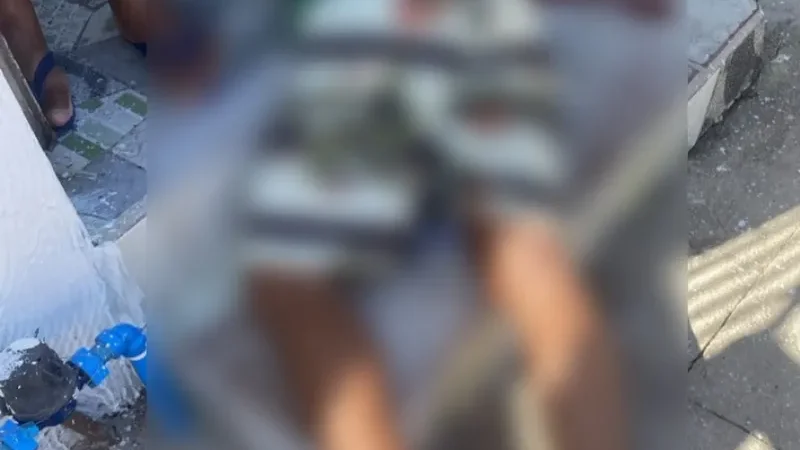 Jovem é morto a tiros por dupla em moto no Poço