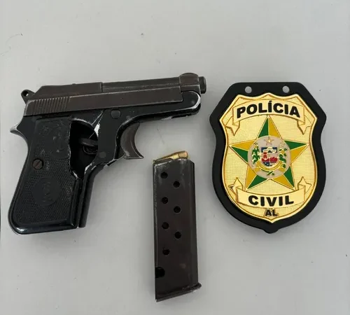 Jovem é preso após assaltar casal, roubar celulares e mentir sobre pistola